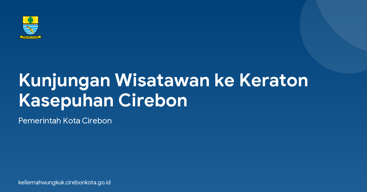Kunjungan Wisatawan ke Keraton Kasepuhan Cirebon